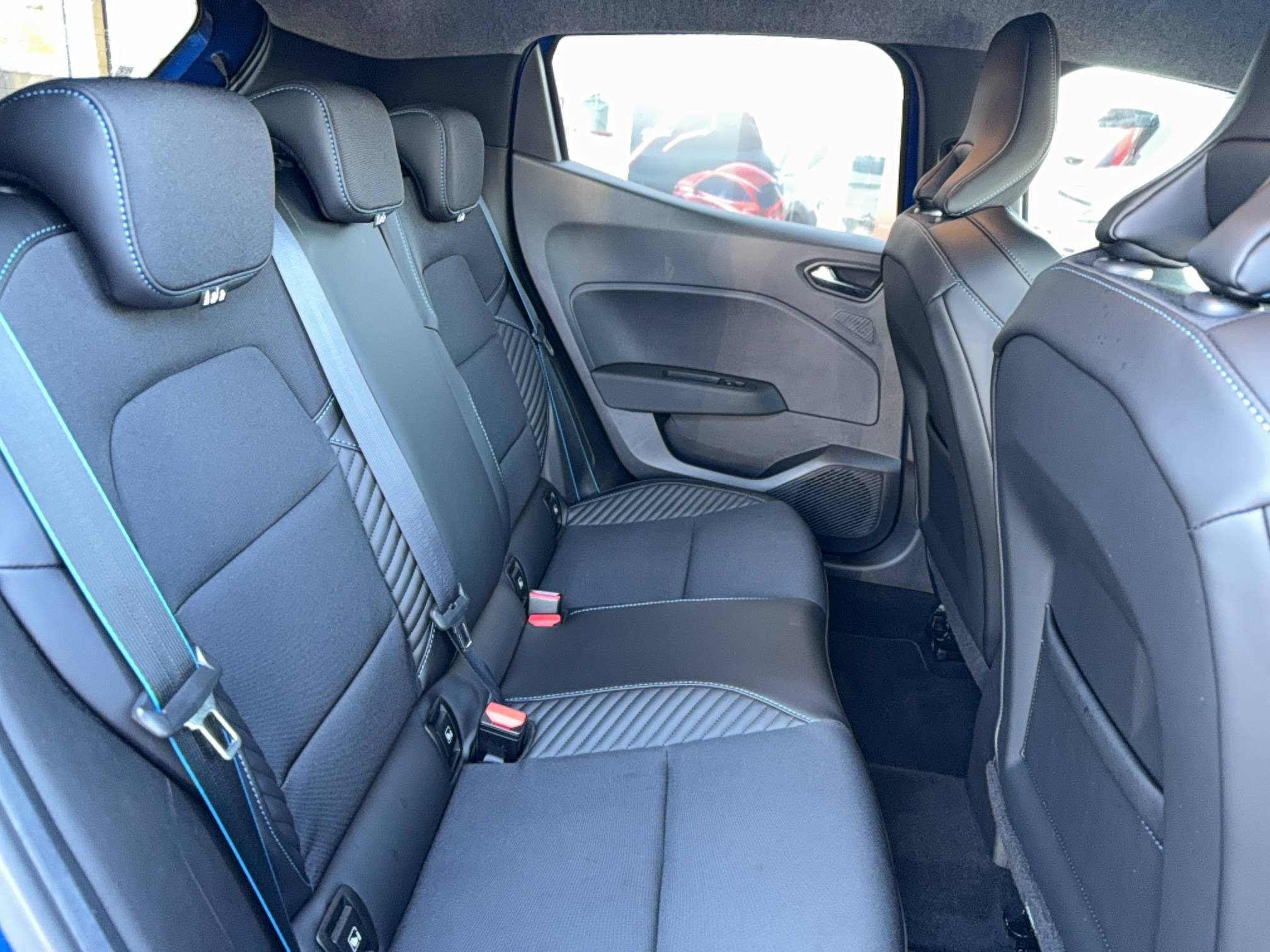 Vente en ligne Renault Clio 5 Clio TCe 90 au prix de 17 990 €