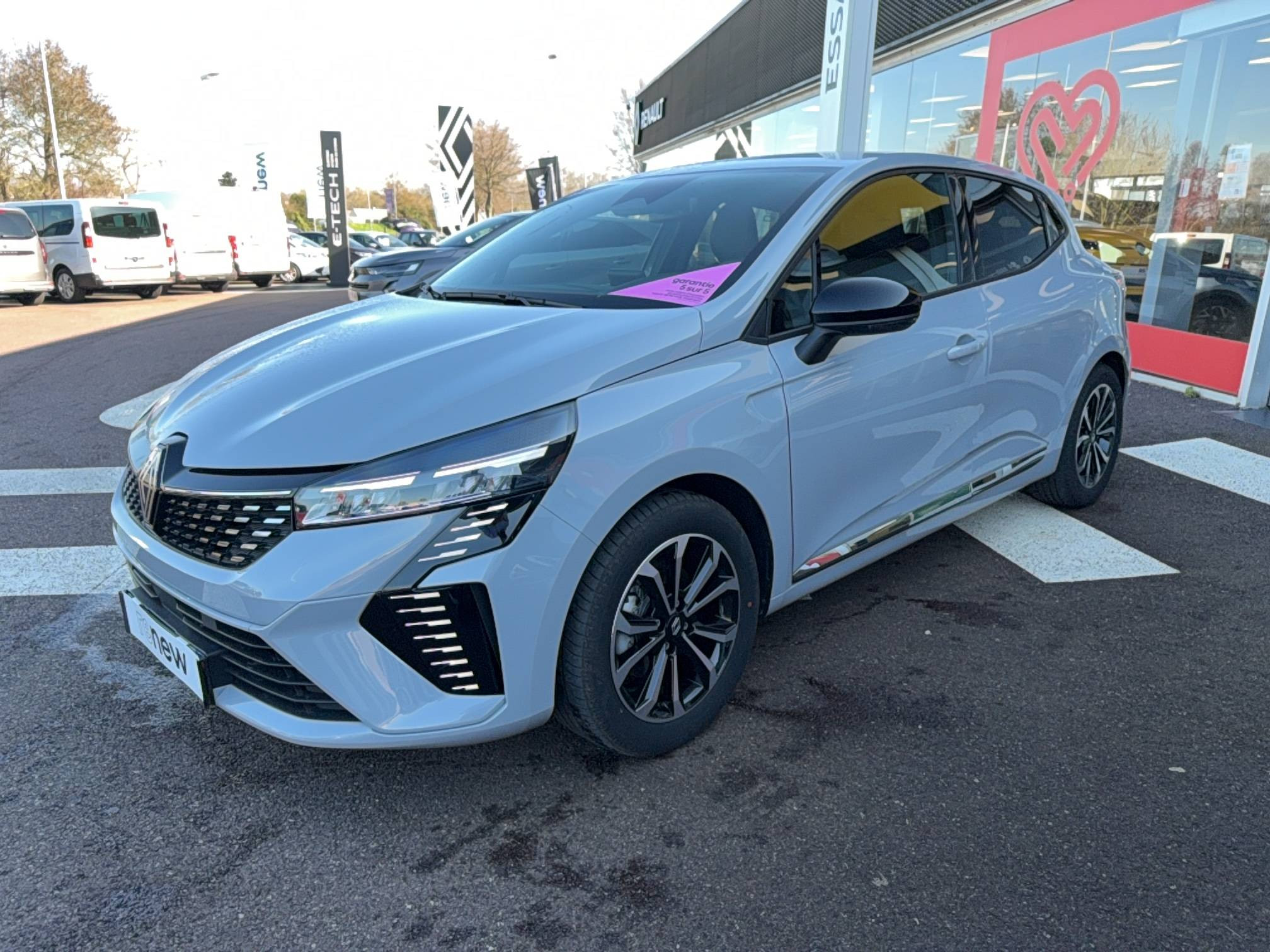 Renault Clio 5 Clio E-Tech full hybrid 145 ch GSR2 occasion de 2025 en vente à Saint-Lô