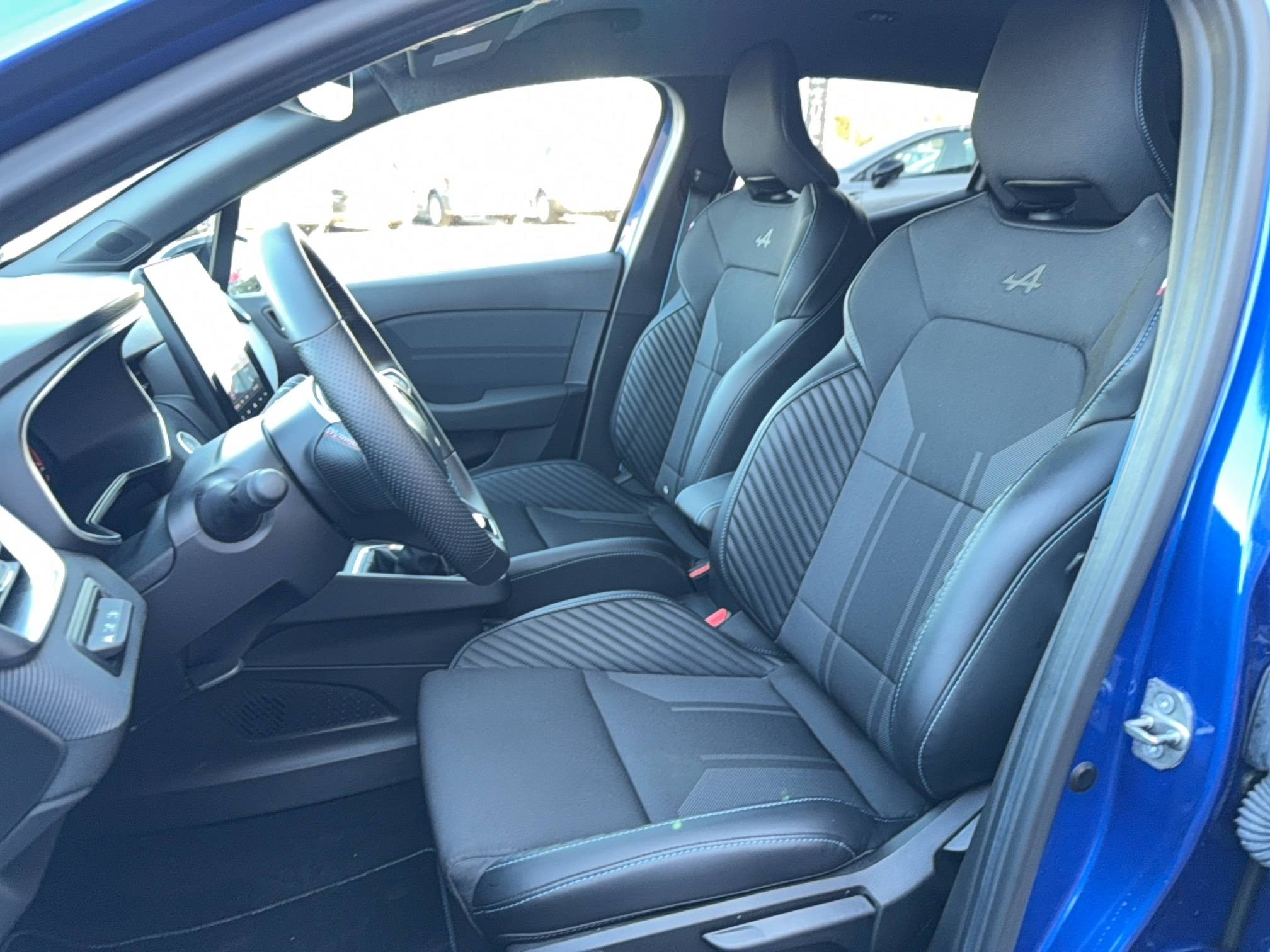 Vente en ligne Renault Clio 5 Clio TCe 90 au prix de 17 990 €