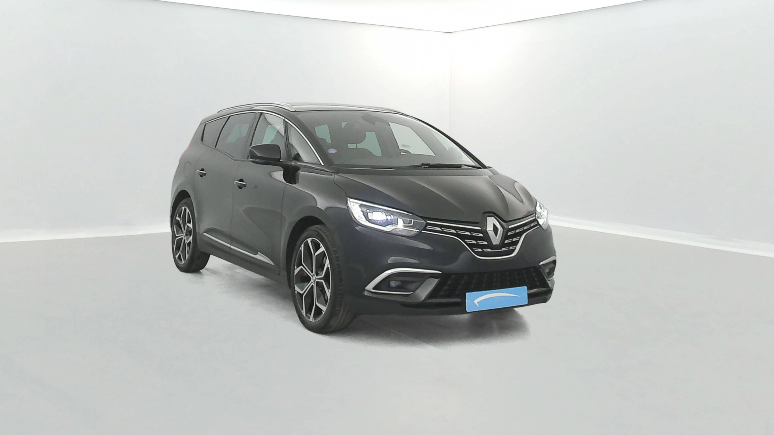 Vente en ligne Renault Grand Scenic 4 Grand Scenic TCe 140 EDC au prix de 22 390 €