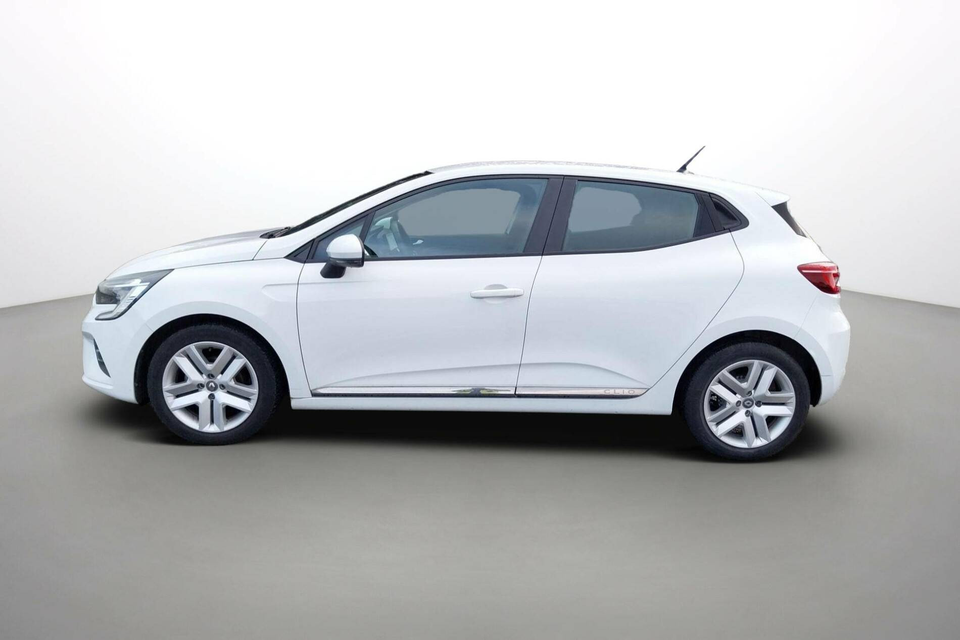 Vente en ligne Renault Clio 5 Clio TCe 90 - 21N au prix de 13 990 €