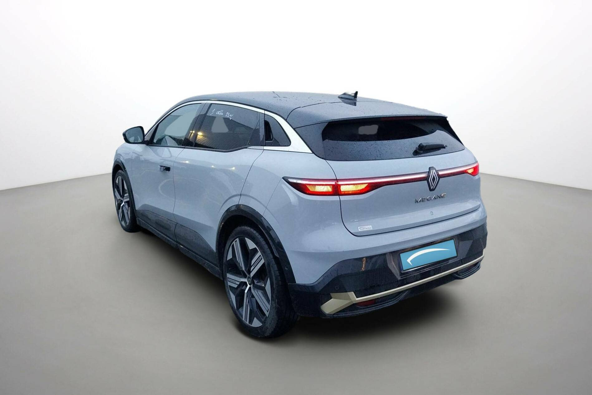 Vente en ligne Renault Megane E-Tech  EV60 220 ch super charge au prix de 21 990 €