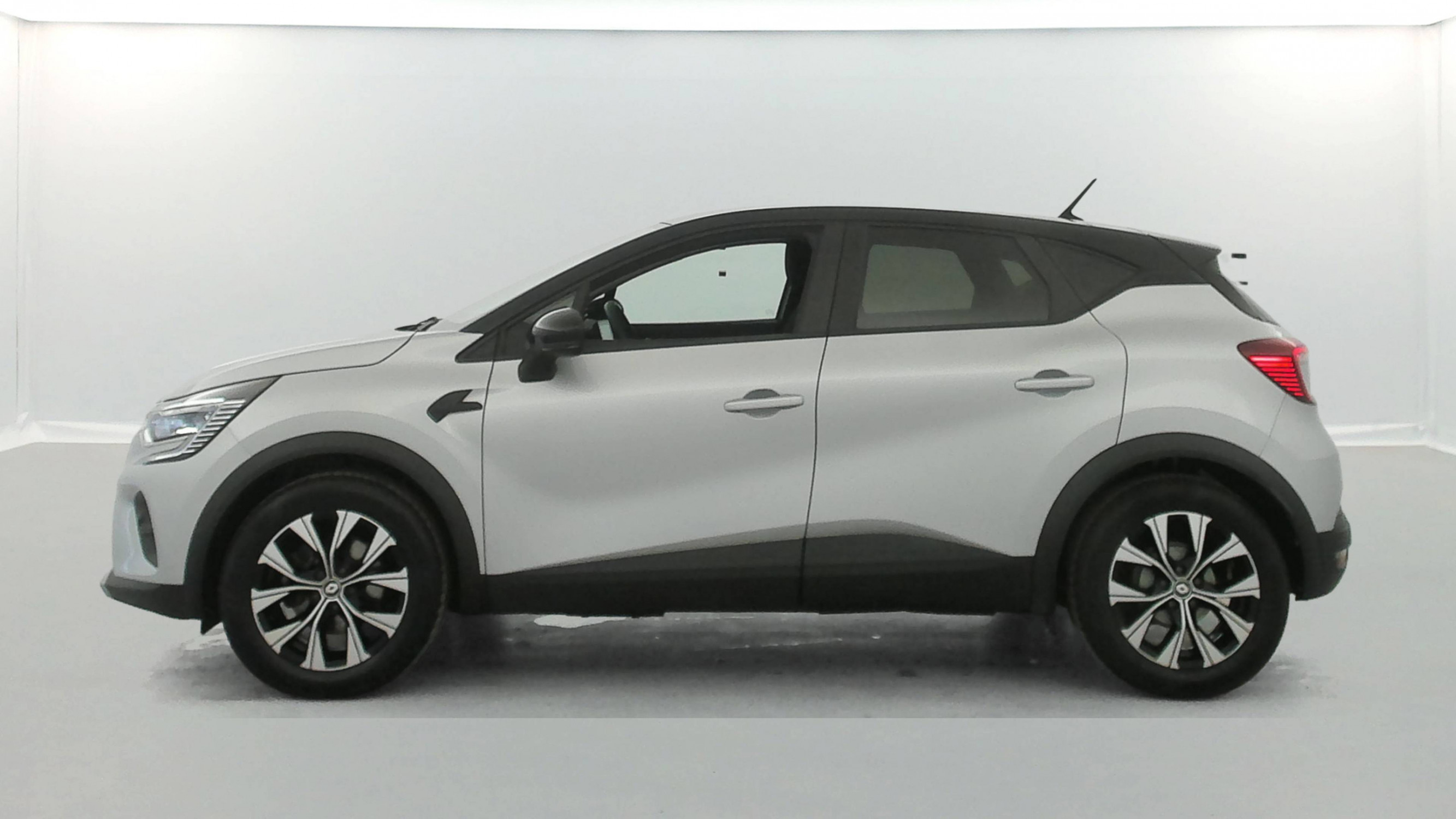 Vente en ligne Renault Captur  E-Tech full hybrid 145 au prix de 20 490 €