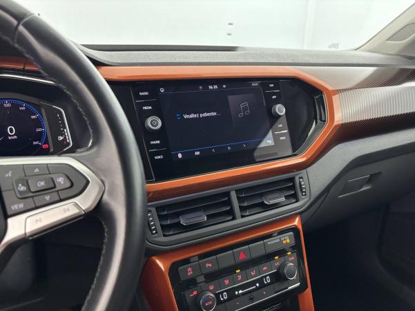 Vente en ligne Volkswagen T-Cross  1.0 TSI 115 Start/Stop DSG7 au prix de 18 990 €