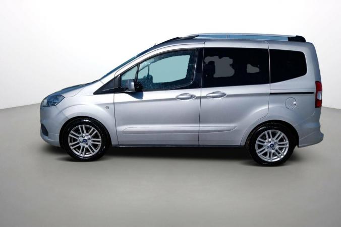 Vente en ligne Ford Tourneo Courier  1.5 TDCI 100 BV6 S&S au prix de 14 990 €