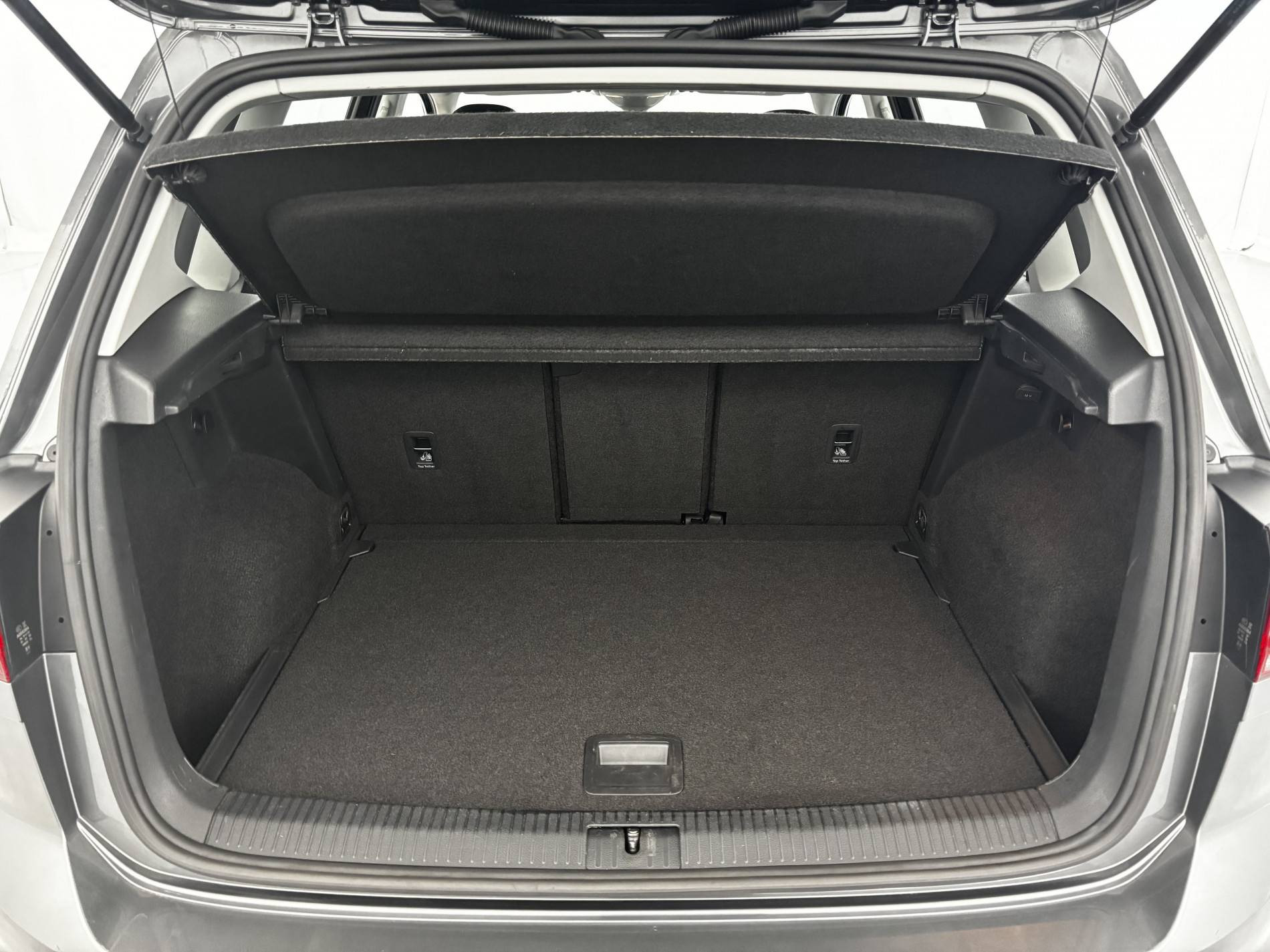 Vente en ligne Volkswagen Golf SW  1.5 TSI 150 EVO DSG7 au prix de 18 790 €