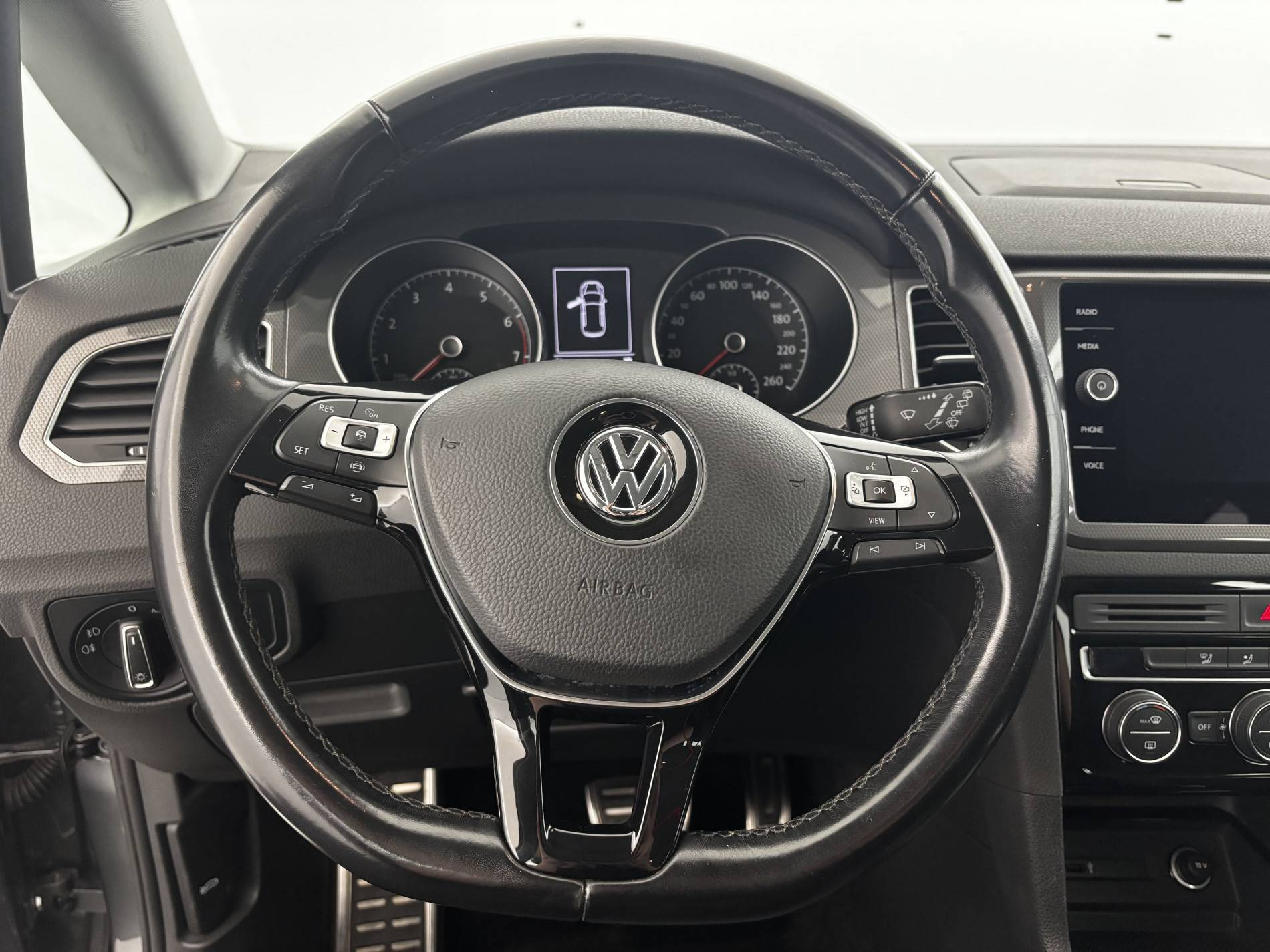 Vente en ligne Volkswagen Golf SW  1.5 TSI 150 EVO DSG7 au prix de 18 790 €