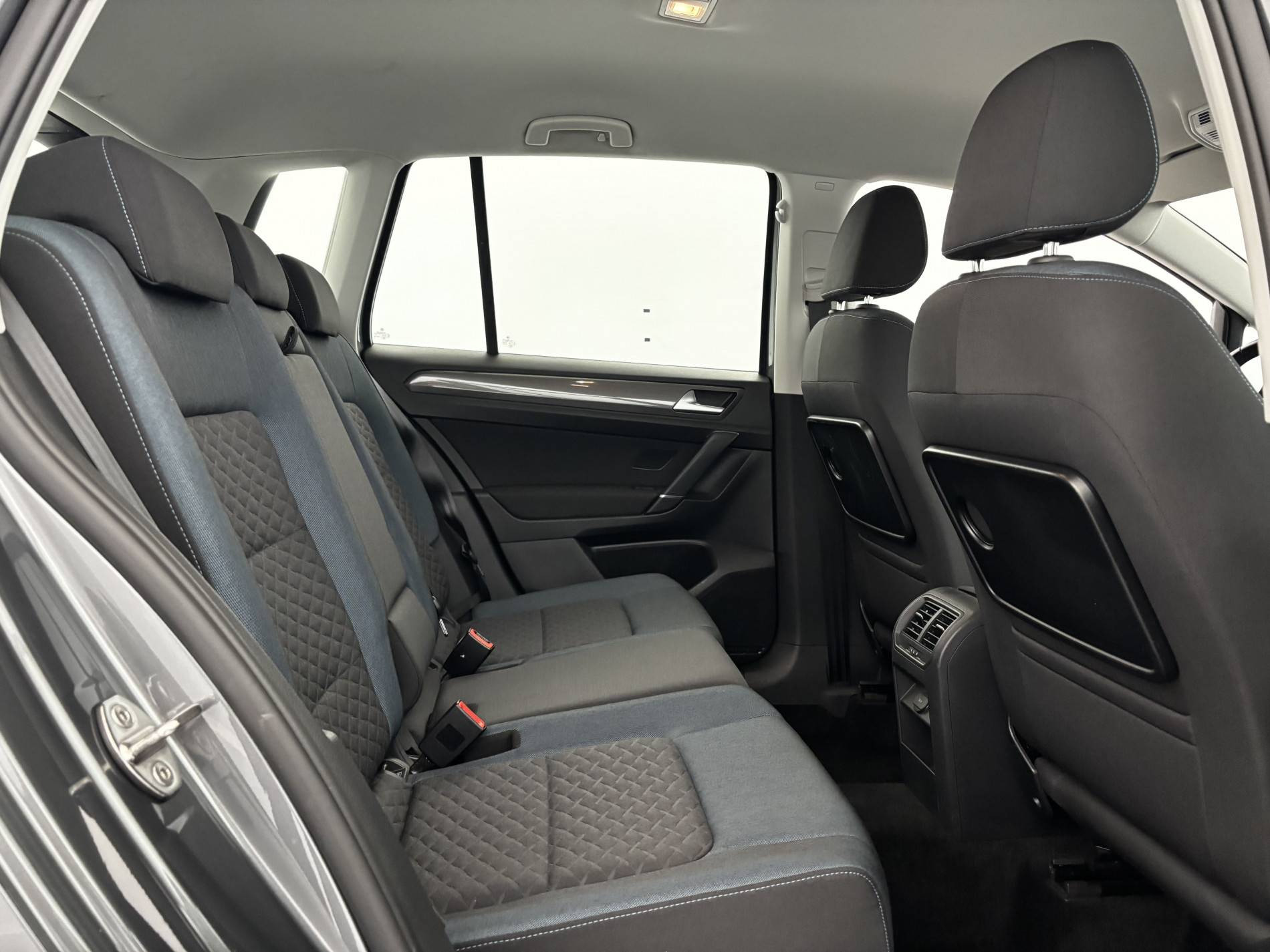 Vente en ligne Volkswagen Golf SW  1.5 TSI 150 EVO DSG7 au prix de 18 790 €