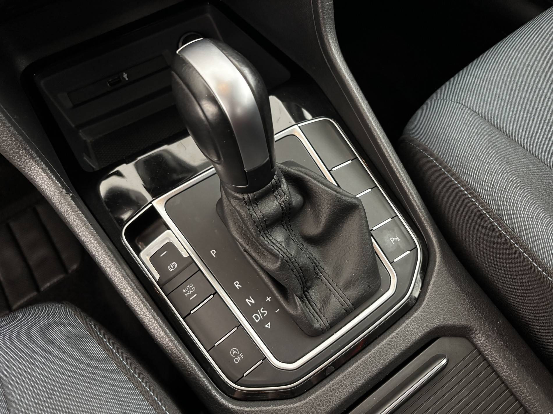 Vente en ligne Volkswagen Golf SW  1.5 TSI 150 EVO DSG7 au prix de 18 790 €