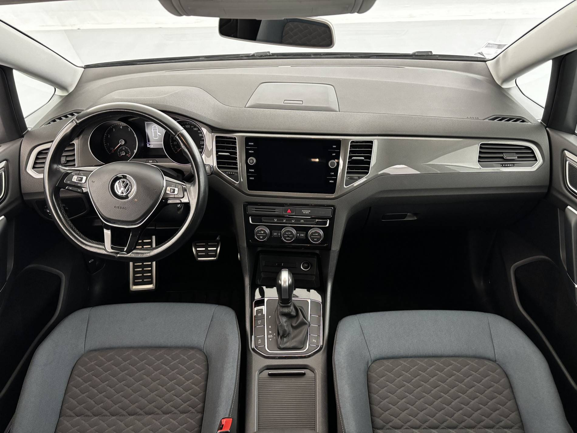 Vente en ligne Volkswagen Golf SW  1.5 TSI 150 EVO DSG7 au prix de 18 790 €