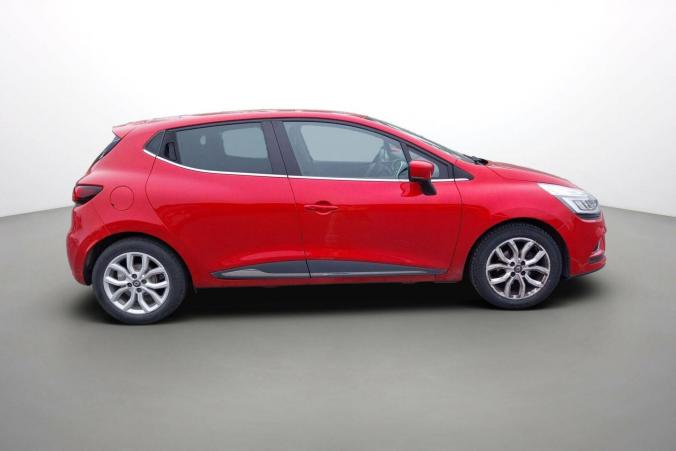 Vente en ligne Renault Clio 4 Clio TCe 90 E6C au prix de 11 590 €