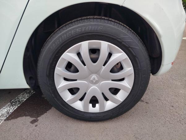 Vente en ligne Renault Clio 4 CLIO SOCIETE DCI 90 ENERGY E6C au prix de 10 590 €