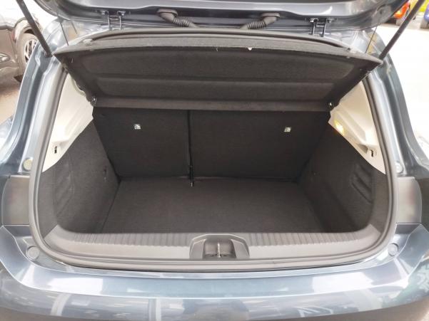 Vente en ligne Renault Clio 5 Clio Blue dCi 85 au prix de 15 790 €