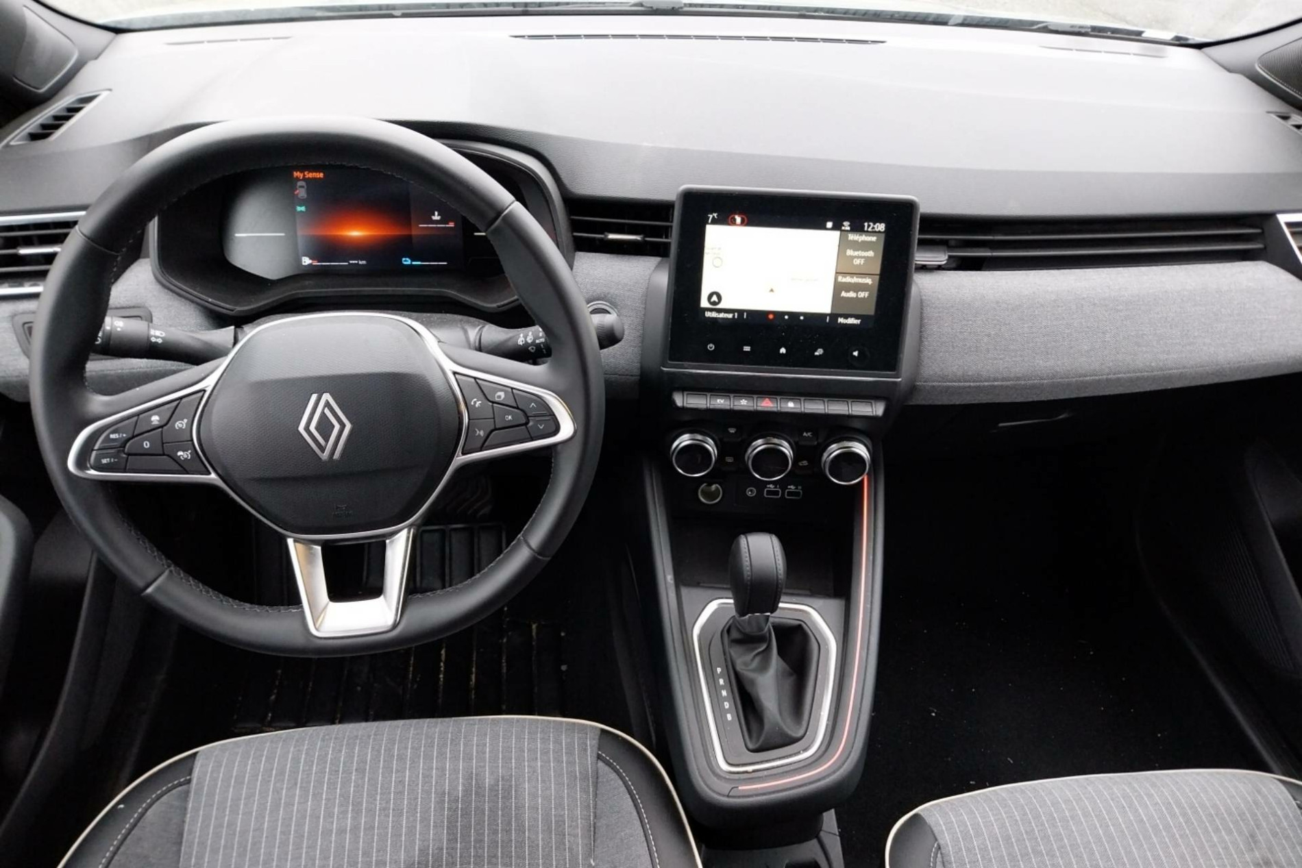 Vente en ligne Renault Clio 5 Clio E-Tech full hybrid 145 ch GSR2 au prix de 22 590 €