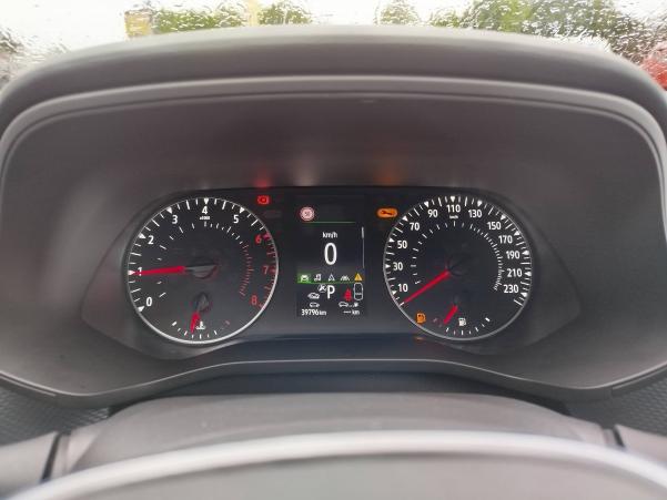 Vente en ligne Renault Arkana  mild hybrid 140 EDC FAP - 22 au prix de 18 990 €