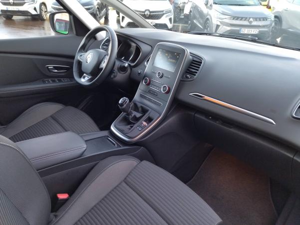 Vente en ligne Renault Scenic 4 Scenic Blue dCi 120 au prix de 17 990 €