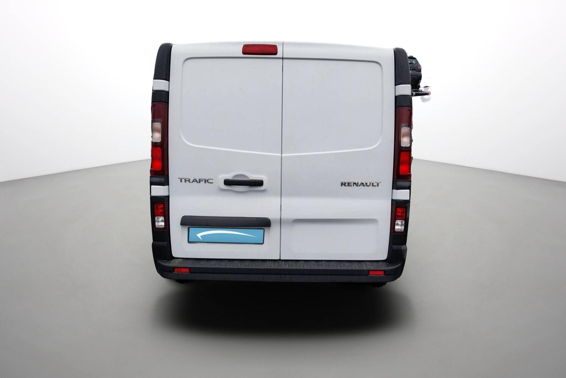 Vente en ligne Renault Trafic 3 Fourgon TRAFIC FG BLUE DCI 130 L1H1 3T GSR2 au prix de 24 590 €