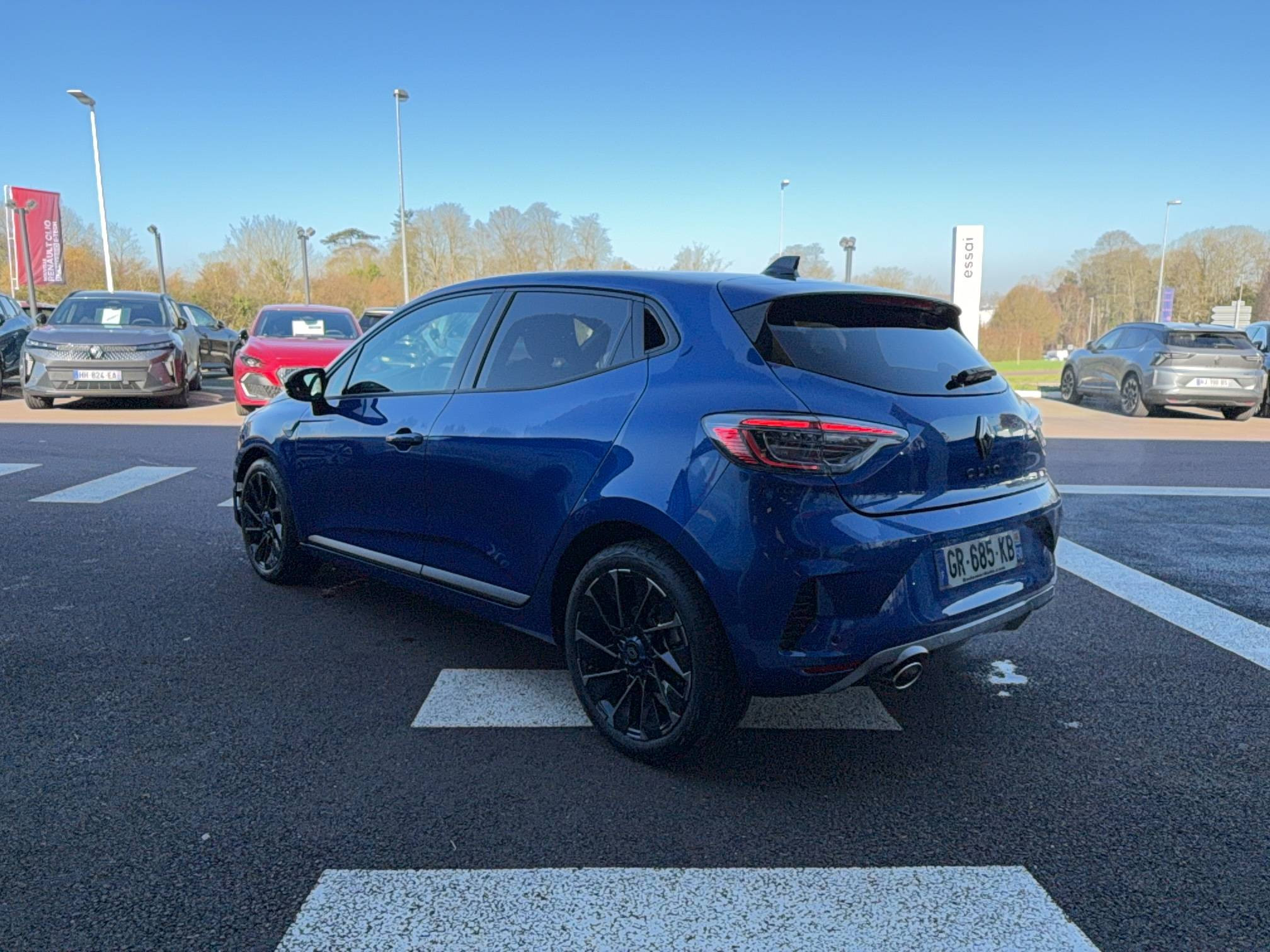 Vente en ligne Renault Clio 5 Clio TCe 90 au prix de 17 990 €