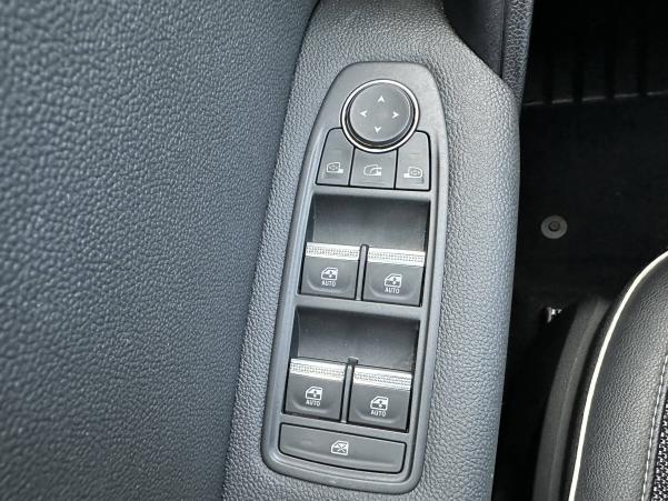 Vente en ligne Renault Captur  TCe 140 EDC - 21 au prix de 19 990 €