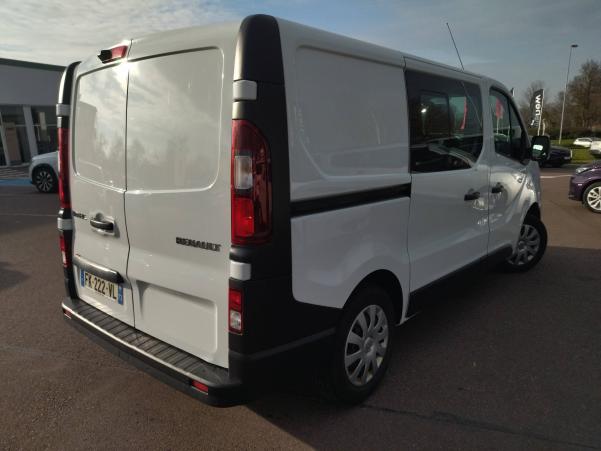 Vente en ligne Renault Trafic Cabine Approfondie TRAFIC CA L1H1 1000 KG DCI 120 au prix de 21 990 €