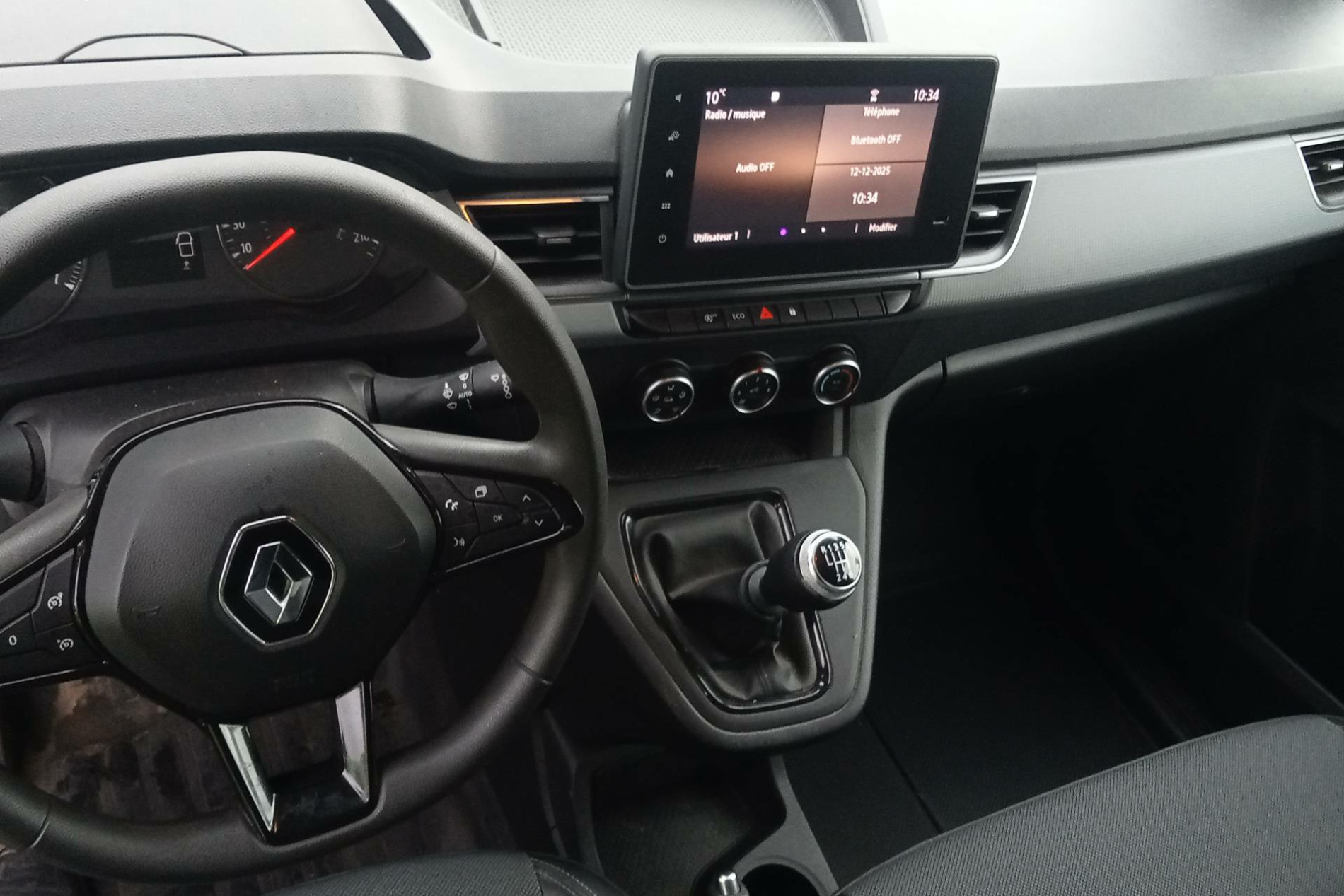 Vente en ligne Renault Kangoo Van  TCE 100 au prix de 15 290 €