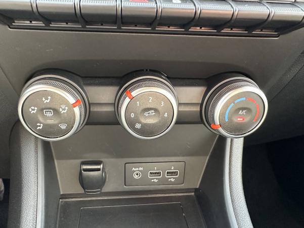 Vente en ligne Renault Captur  Blue dCi 95 au prix de 17 290 €