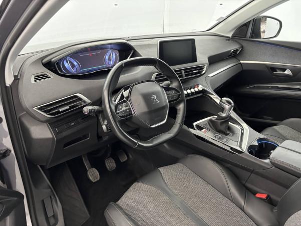 Vente en ligne Peugeot 3008 3008 BlueHDi 130ch S&S BVM6 au prix de 16 890 €
