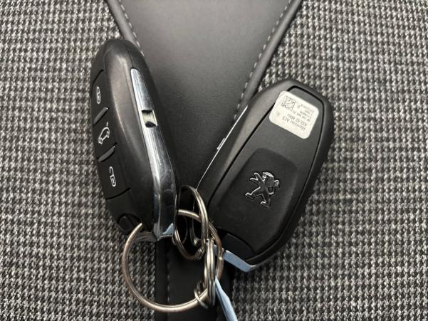 Vente en ligne Peugeot 3008 3008 BlueHDi 130ch S&S BVM6 au prix de 16 890 €