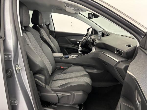 Vente en ligne Peugeot 3008 3008 BlueHDi 130ch S&S BVM6 au prix de 16 890 €