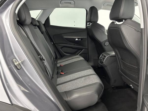 Vente en ligne Peugeot 3008 3008 BlueHDi 130ch S&S BVM6 au prix de 16 890 €