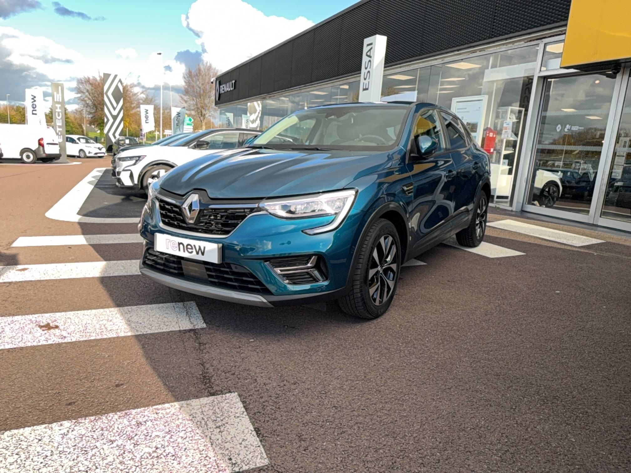 Renault Arkana  E-Tech hybride 145 - 22 occasion de 2023 en vente à Saint-Lô