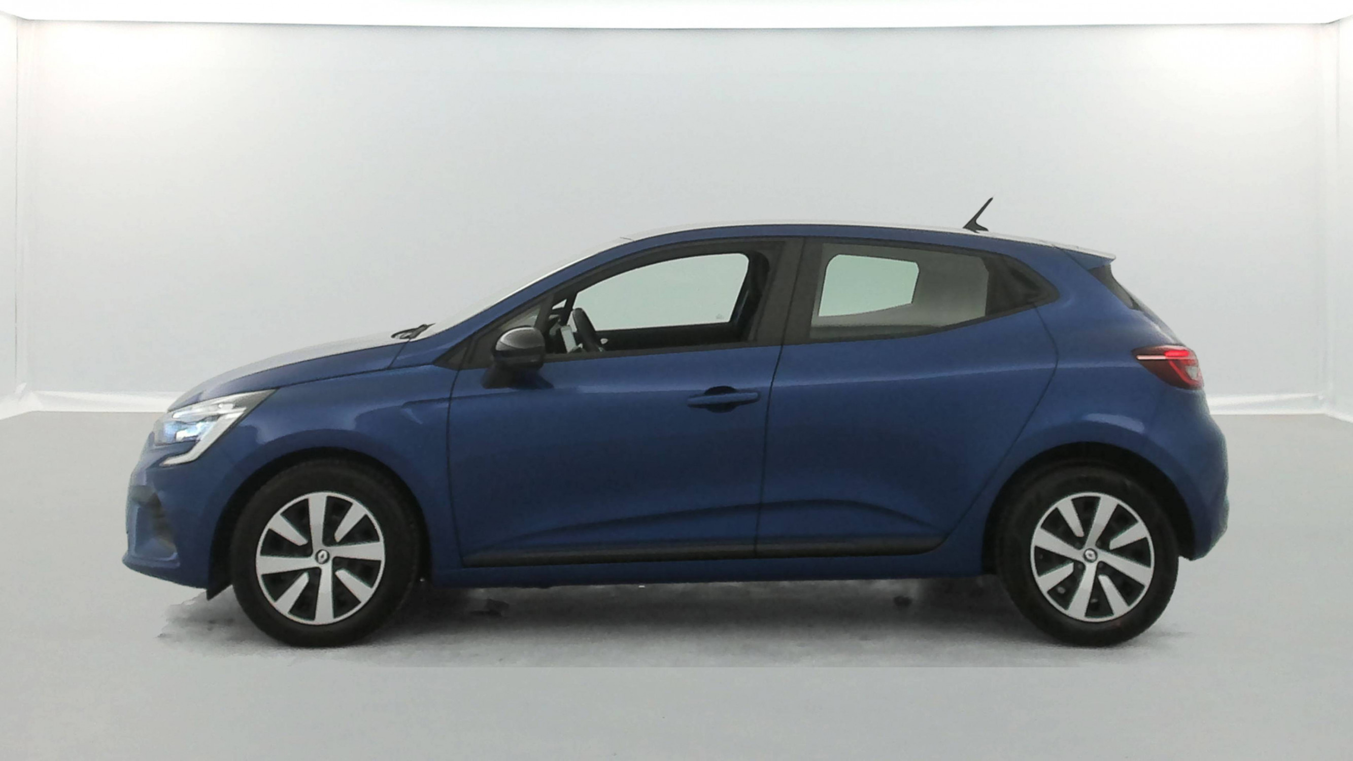 Vente en ligne Renault Clio 5 Clio TCe 90 au prix de 14 990 €