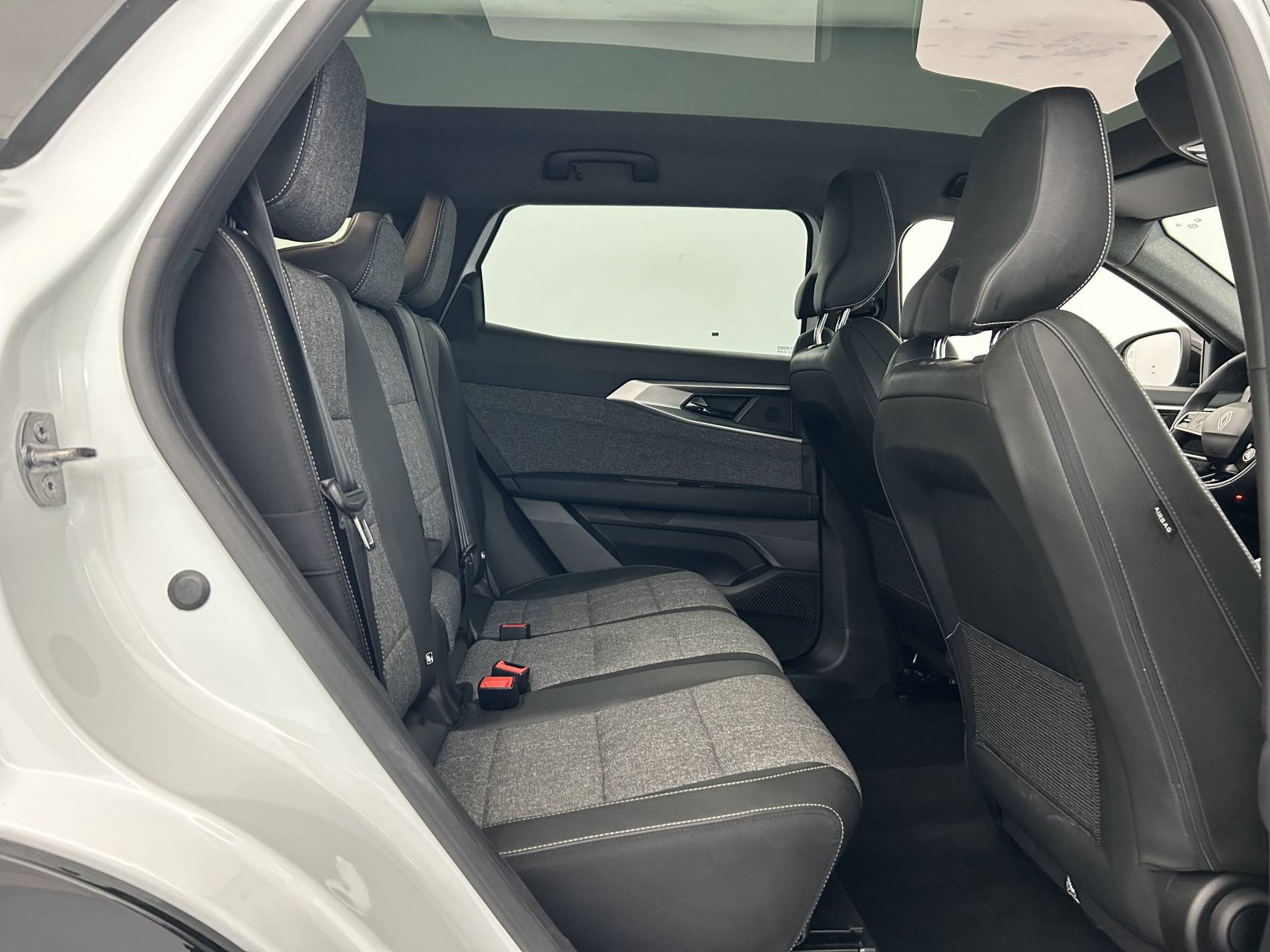 Vente en ligne Renault Espace Espace E-Tech full hybrid 200 GSR2 au prix de 35 990 €