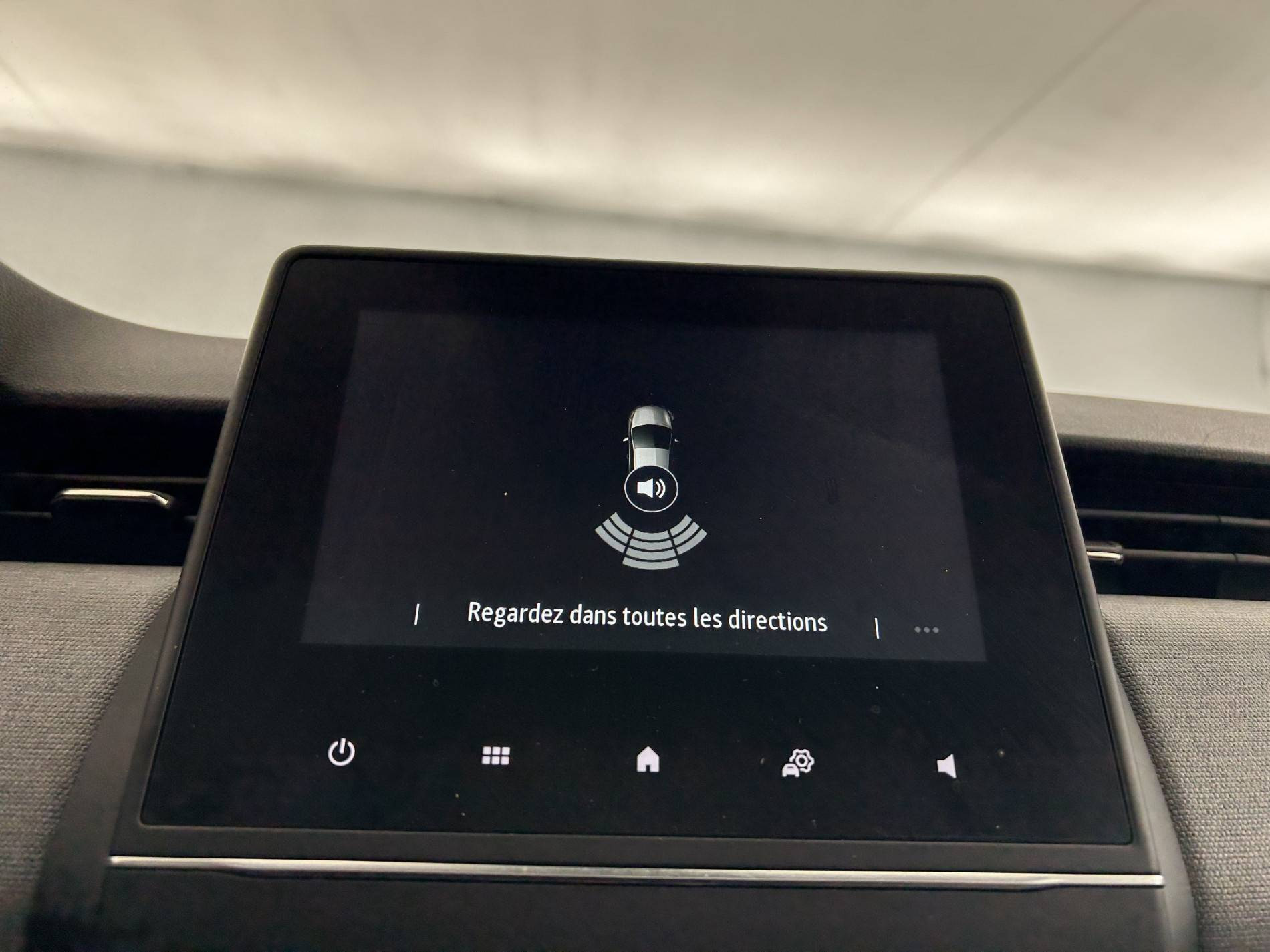 Vente en ligne Renault Clio 5 Clio E-Tech full hybrid 145 ch GSR2 au prix de 20 690 €