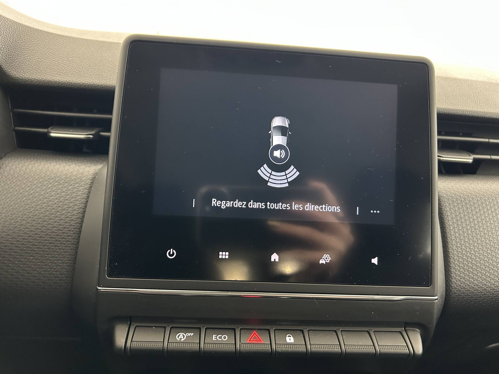 Vente en ligne Renault Clio 5 Clio TCe 90 - 21N au prix de 13 990 €