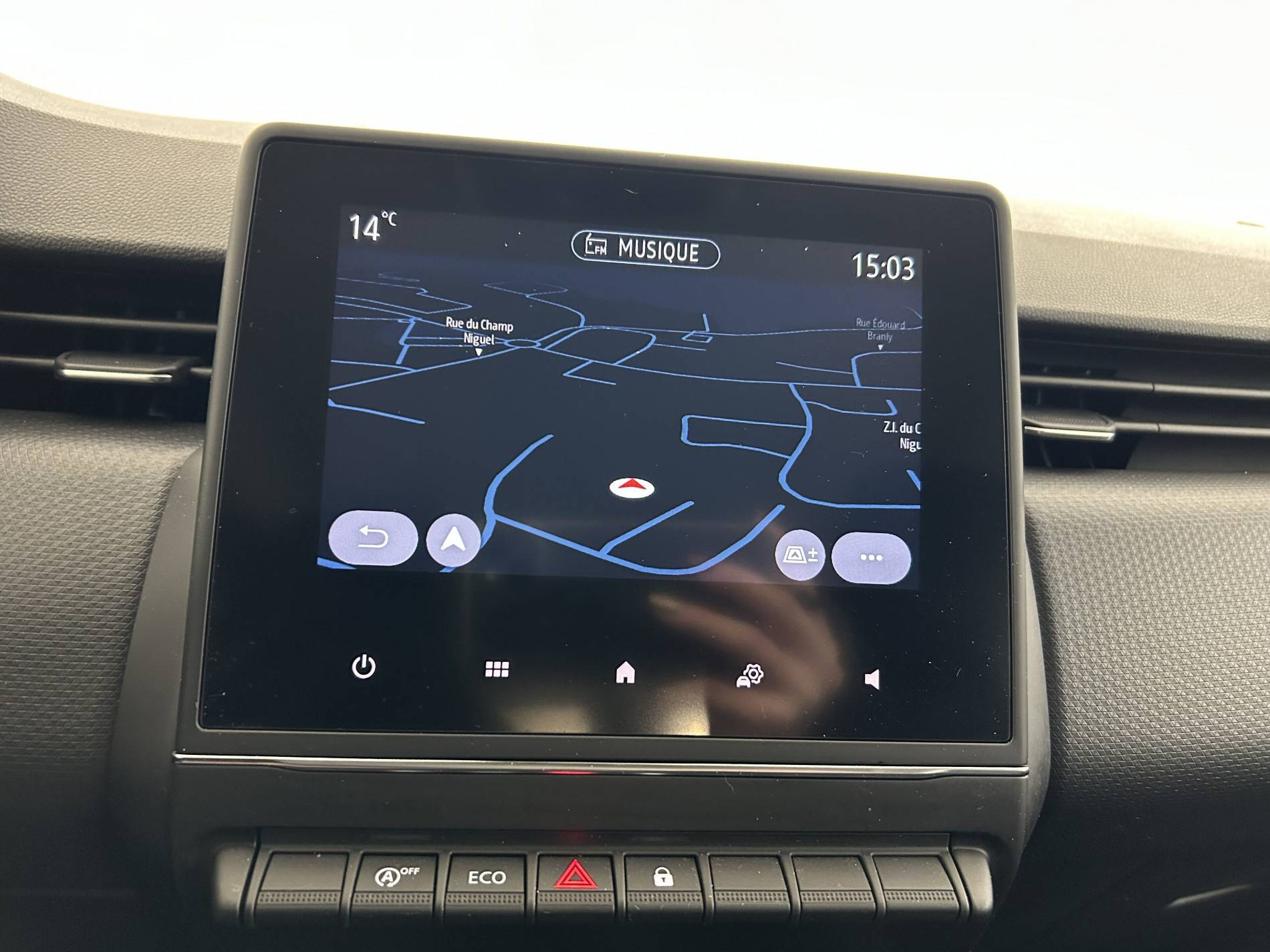 Vente en ligne Renault Clio 5 Clio TCe 90 - 21N au prix de 13 990 €