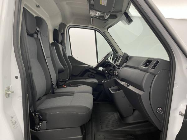 Vente en ligne Renault Master 3 Fourgon MASTER FGN TRAC F3500 L2H2 BLUE DCI 150 au prix de 33 490 €