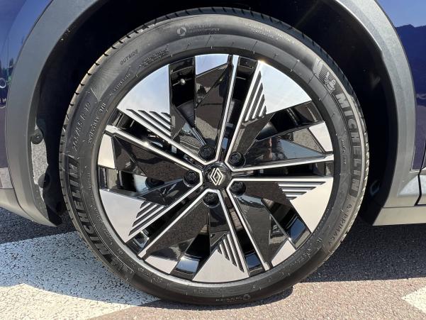 Vente en ligne Renault Scenic E-Tech  220 ch grande autonomie au prix de 45 690 €