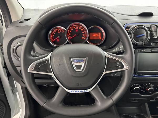 Vente en ligne Dacia Lodgy  Blue dCi 115 7 places au prix de 16 690 €