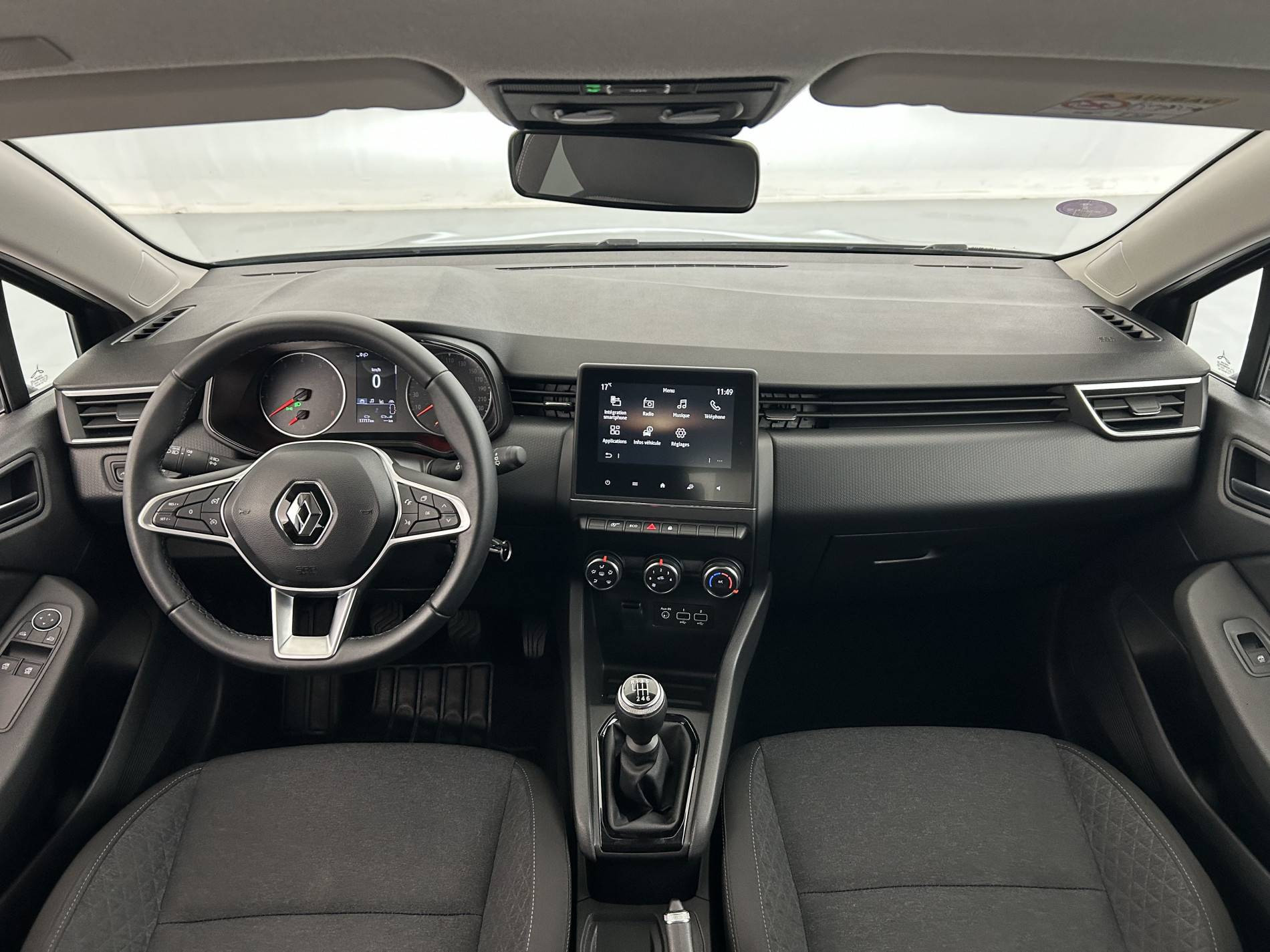 Vente en ligne Renault Clio 5 Clio TCe 90 au prix de 15 590 €