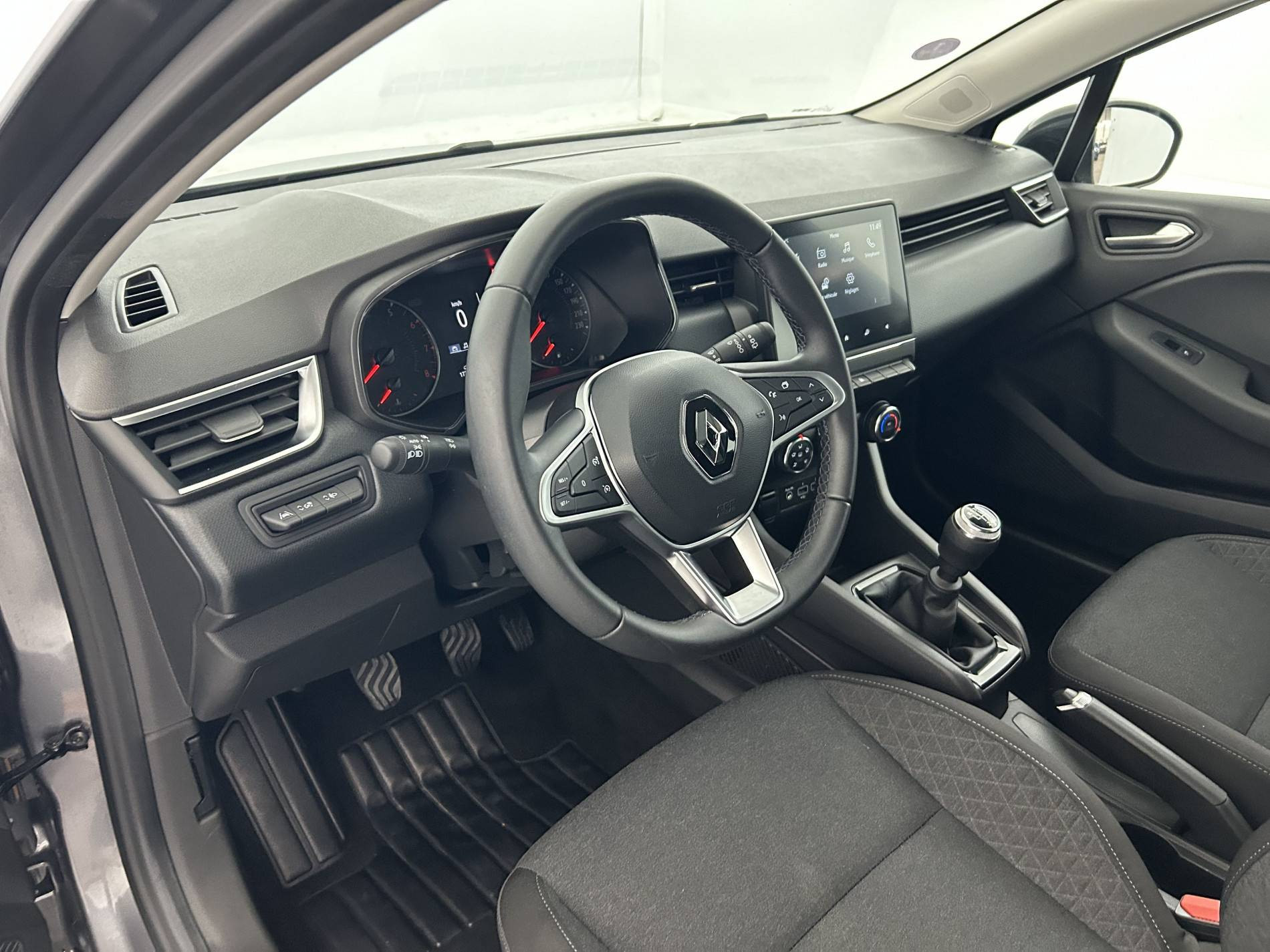 Vente en ligne Renault Clio 5 Clio TCe 90 au prix de 15 590 €