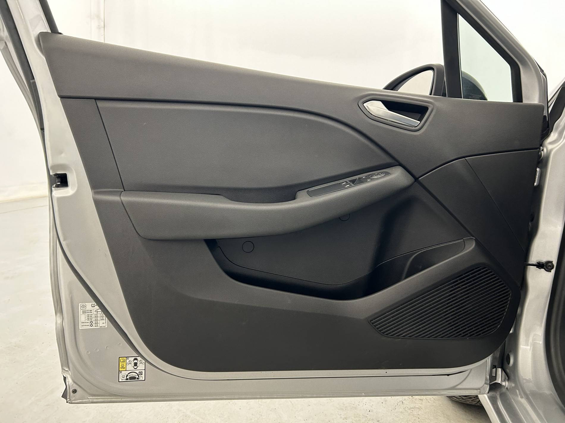 Vente en ligne Renault Clio 5 Clio TCe 90 au prix de 13 790 €