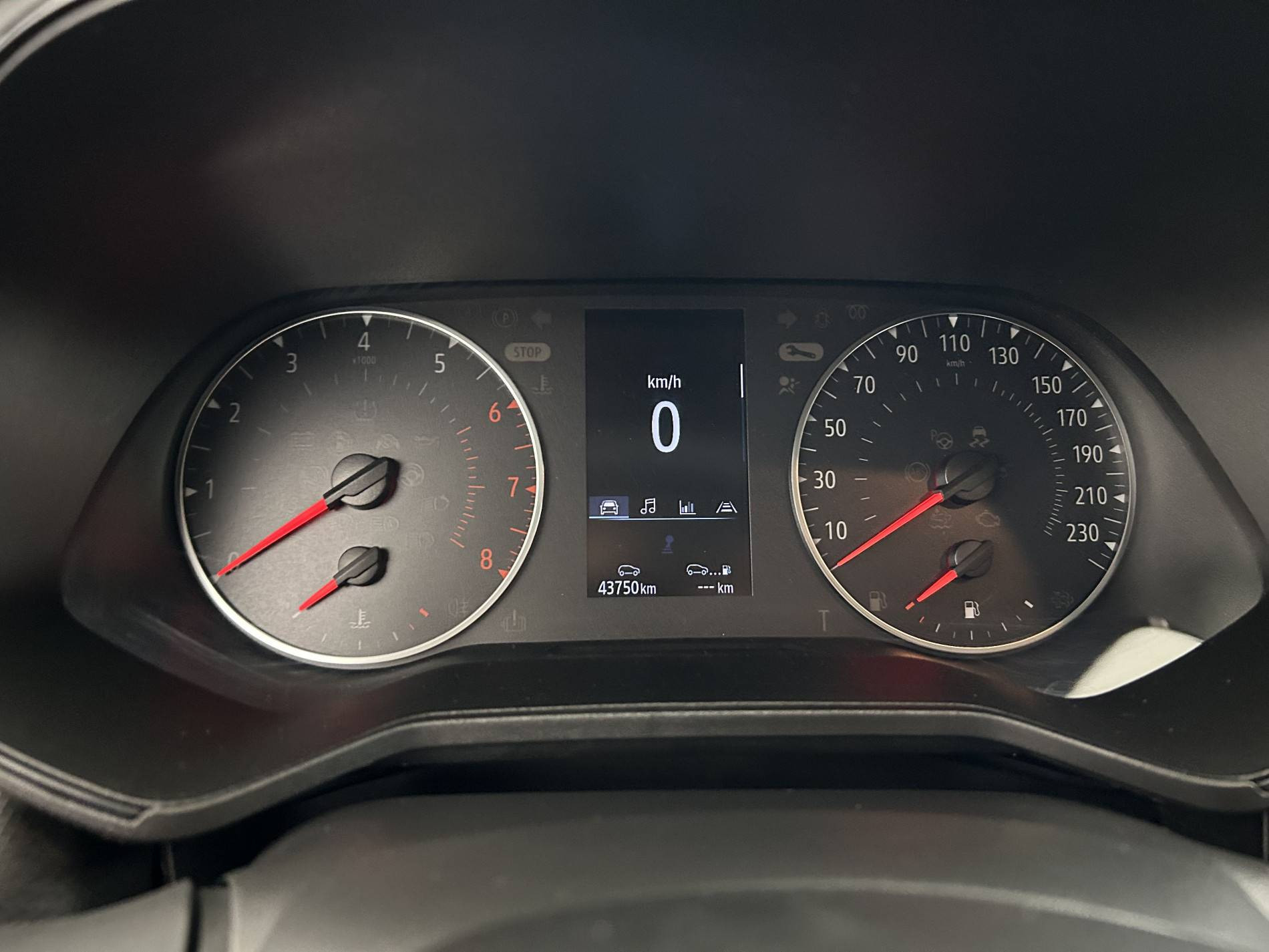 Vente en ligne Renault Clio 5 Clio TCe 90 au prix de 13 790 €