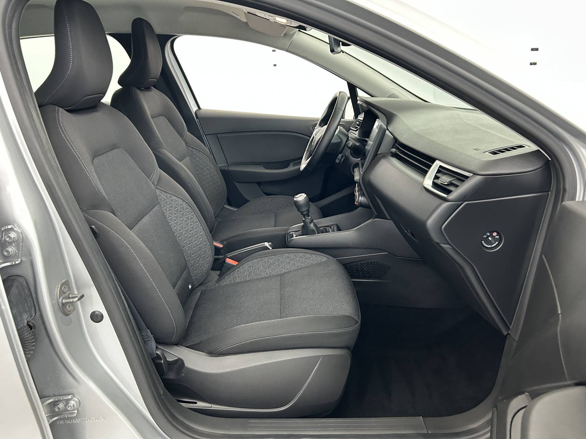 Vente en ligne Renault Clio 5 Clio TCe 90 au prix de 13 790 €