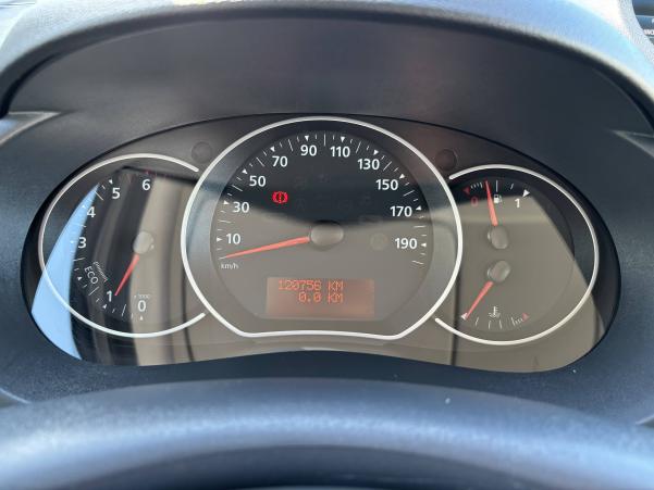 Vente en ligne Renault Kangoo  Blue dCi 115 au prix de 14 290 €