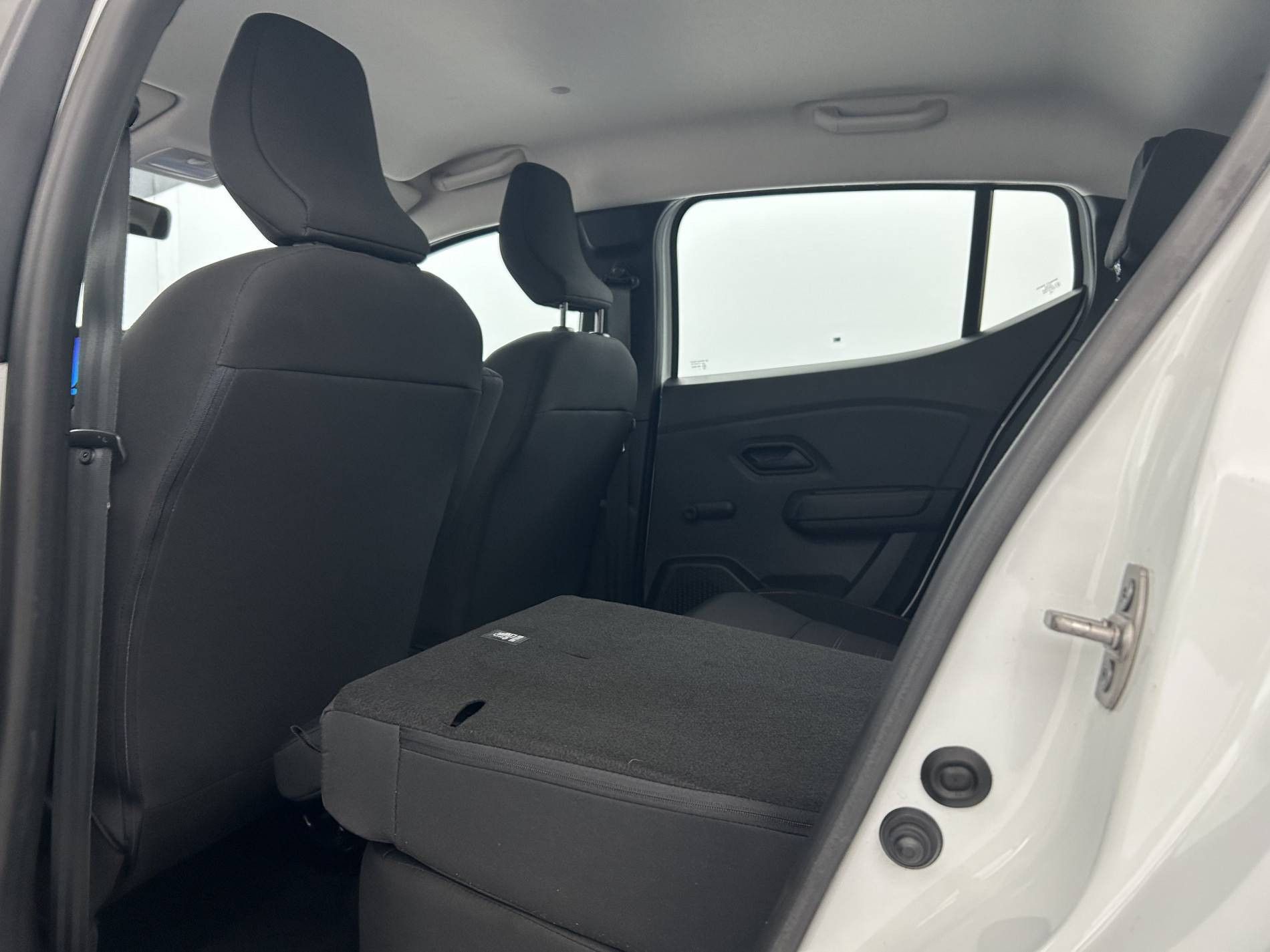 Vente en ligne Dacia Sandero  ECO-G 100 au prix de 13 490 €