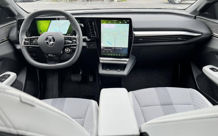 Vente en ligne Renault Scenic E-Tech Scenic E-Tech electrique 220 ch grande autonomie au prix de 52 900 €