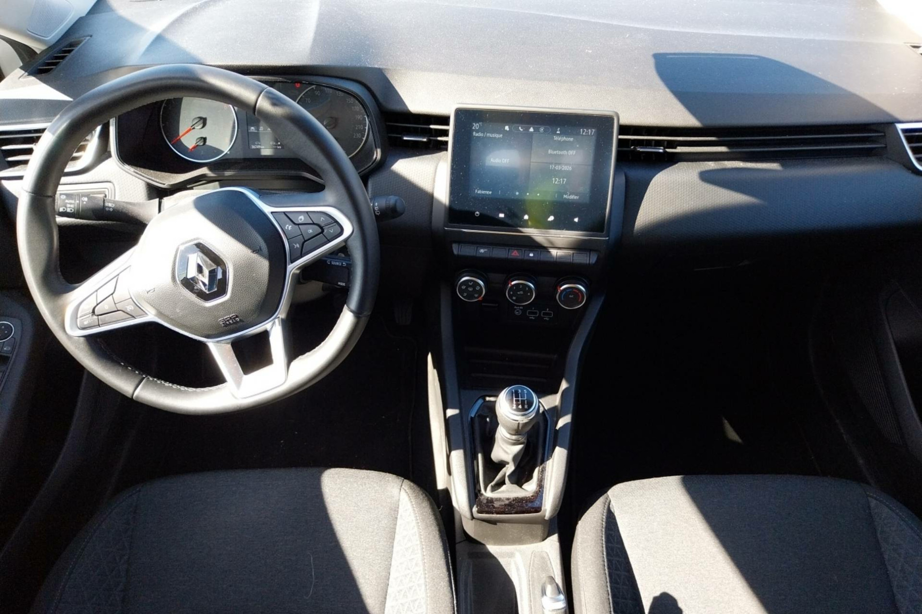 Vente en ligne Renault Clio 5 Clio SCe 65 - 21N au prix de 11 790 €