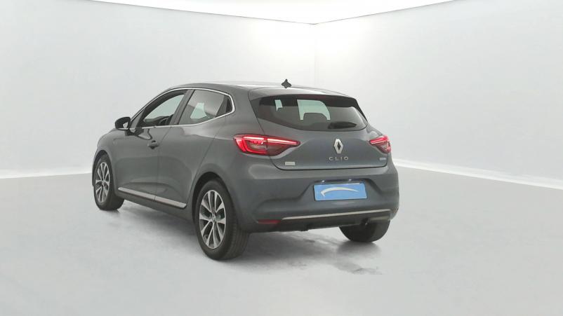 Vente en ligne Renault Clio 5 Clio E-Tech 140 au prix de 17 990 €