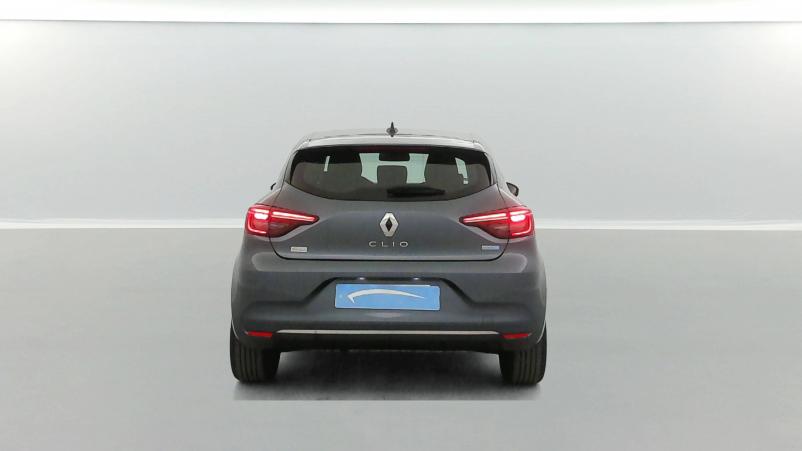 Vente en ligne Renault Clio 5 Clio E-Tech 140 au prix de 17 990 €
